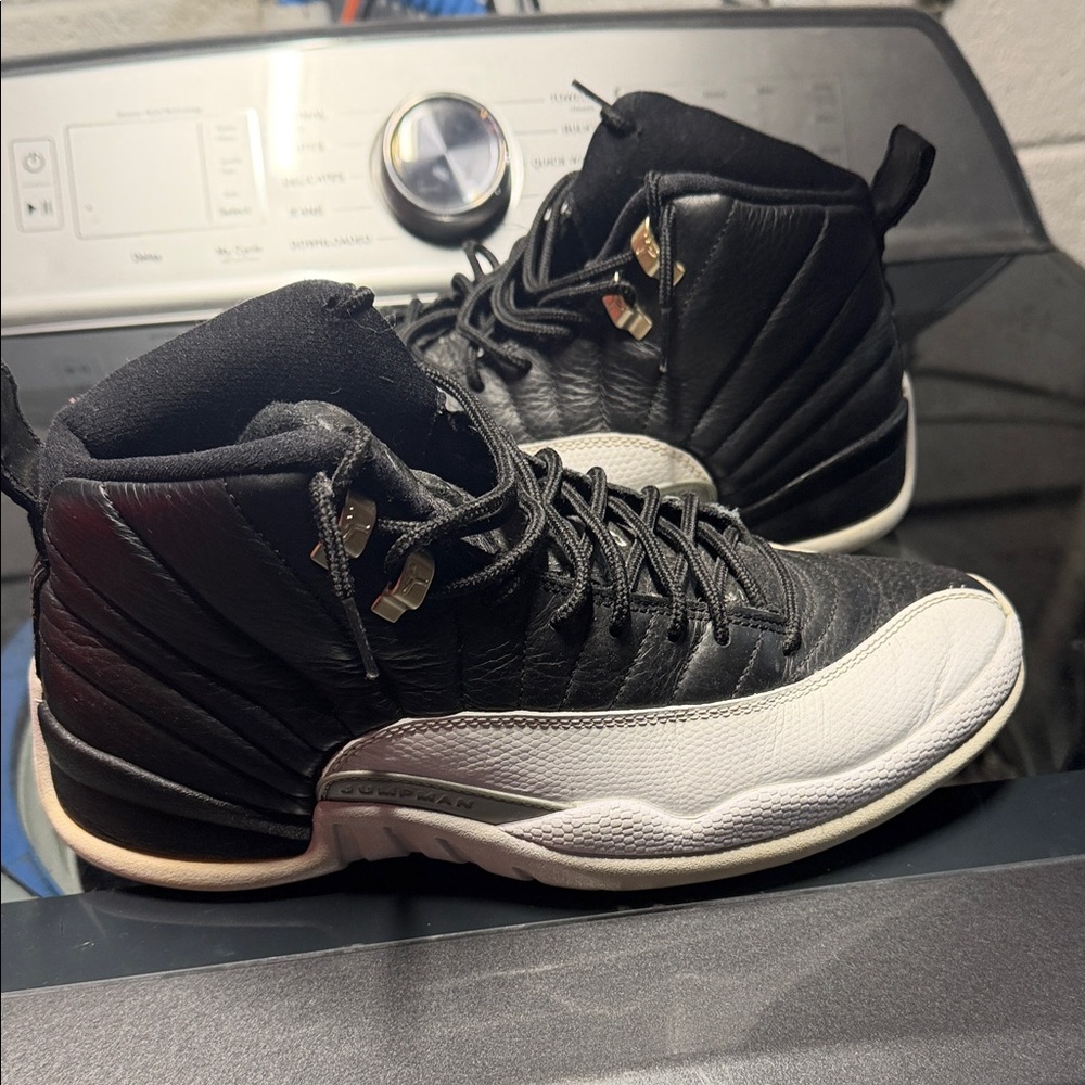 Jordan Men's Black and White Retro High-Top Basketball Shoes